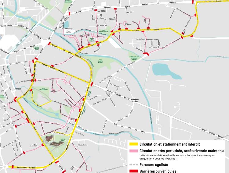 Contrainte de circulation des rues fermes de bourg-en-bresse pour le départ de la 19e étape du tour de France 2020